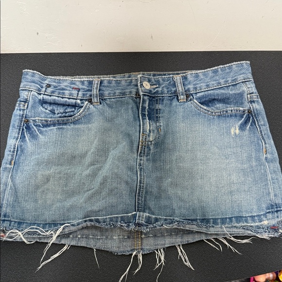 GAP Denim Mini Skirt Blue Casual Essential Y2K - Picture 1 of 3